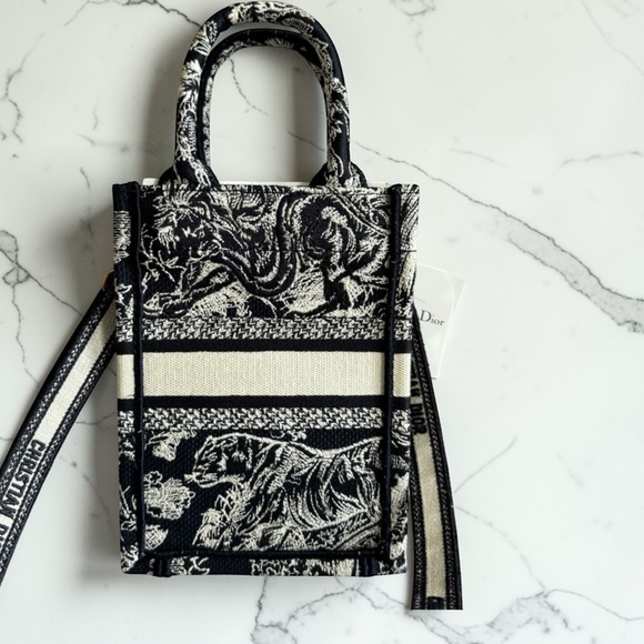Dior Mini Book Tote Pouch Tiger Toile de Jouy Blue Multicolor NEW w Tag Strap - Picture 4 of 8